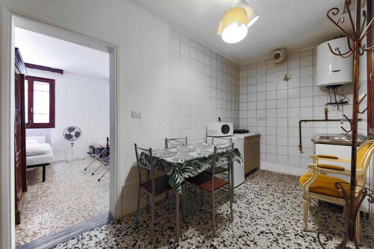 Appartement San Stae Wifi Ac Venetië